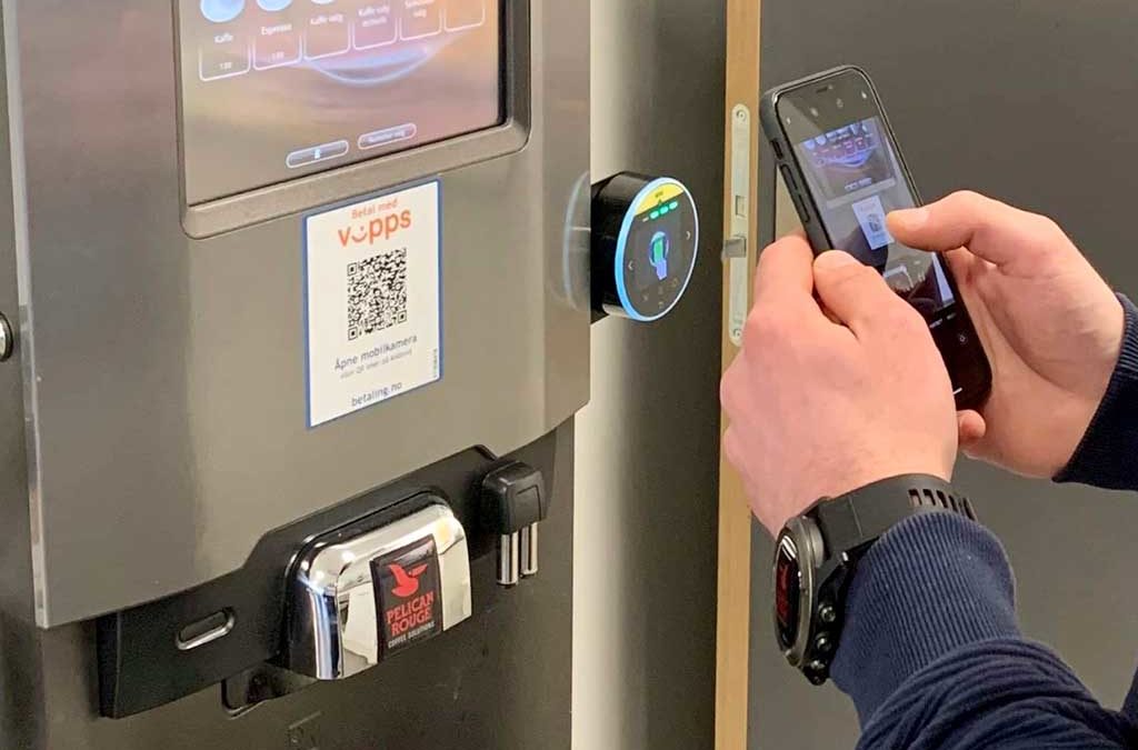Må automater ta imot kontanter? Kontantregelen forklart